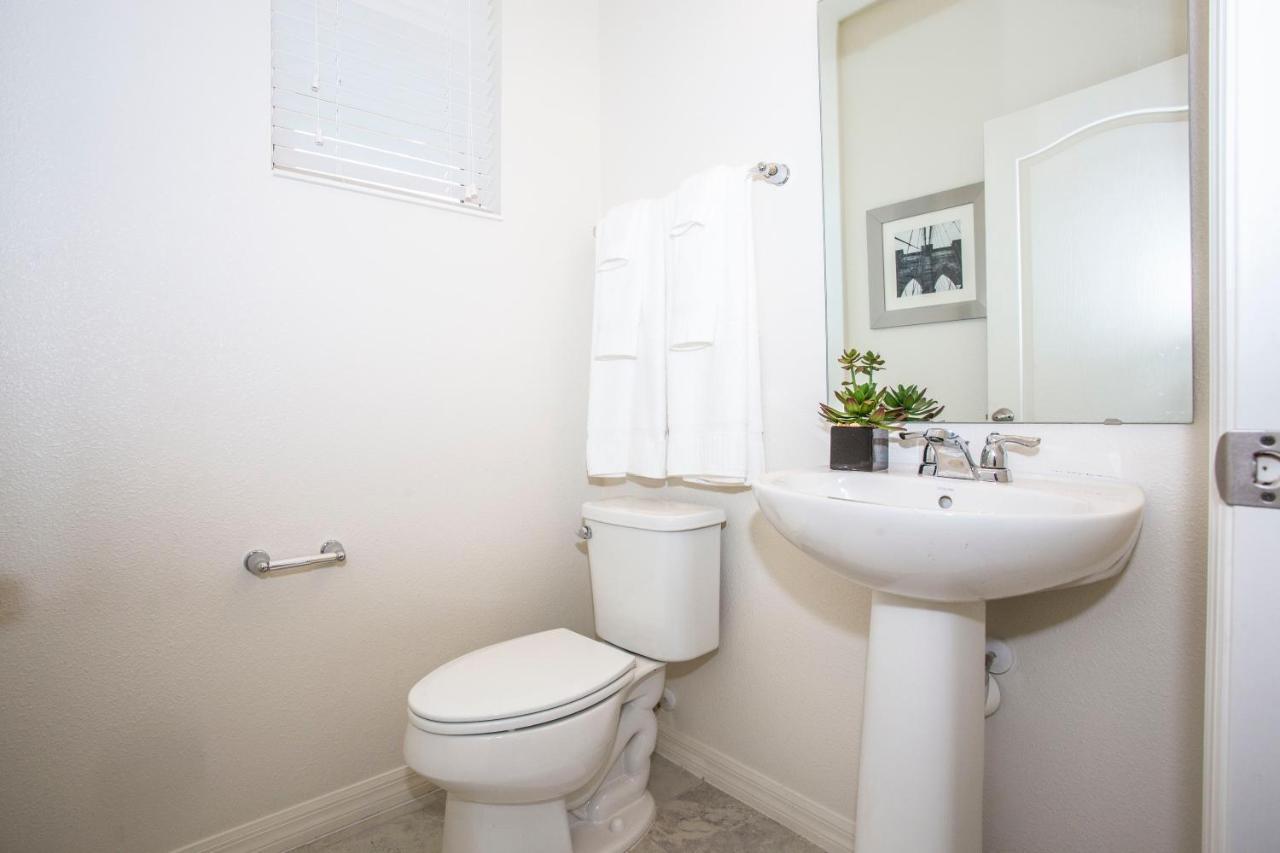 Four Bedroom Close To Disney 5149A คิสซิมมี ภายนอก รูปภาพ